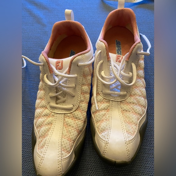 FJ footjoy women’s spikeless superlites golf shoes size 6 1/2 - Picture 2 of 8